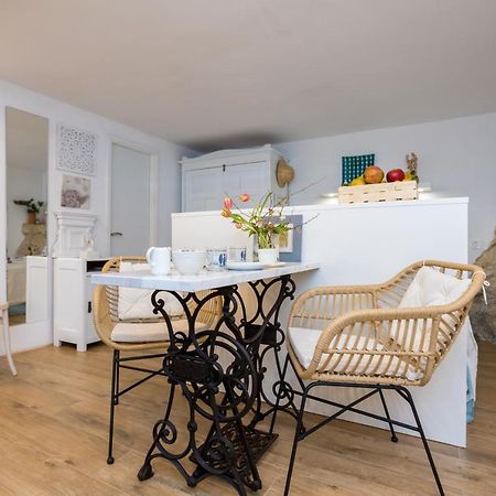 פונאנט Charming Studio Apartment At House Rustica With Terrace And Nearby Parking מראה חיצוני תמונה