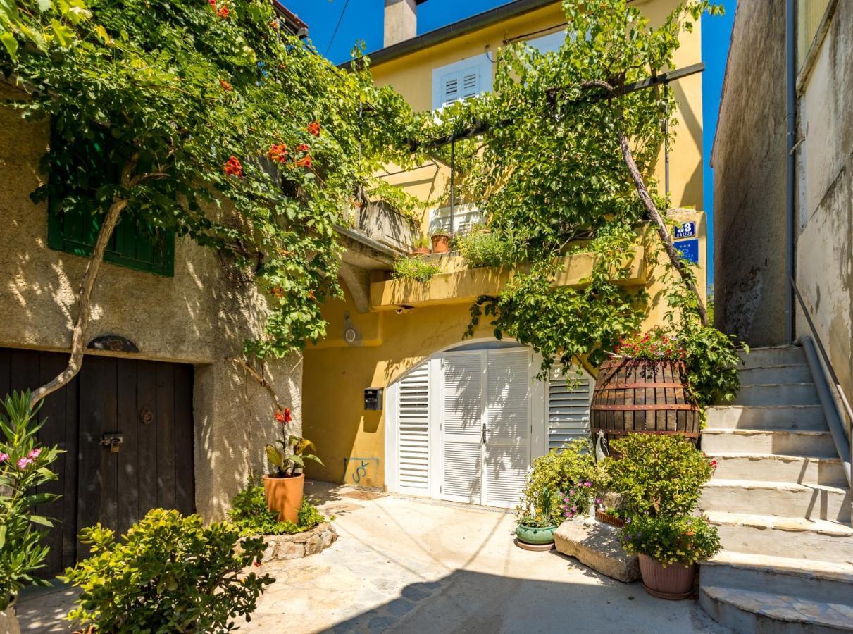 פונאנט Charming Studio Apartment At House Rustica With Terrace And Nearby Parking מראה חיצוני תמונה